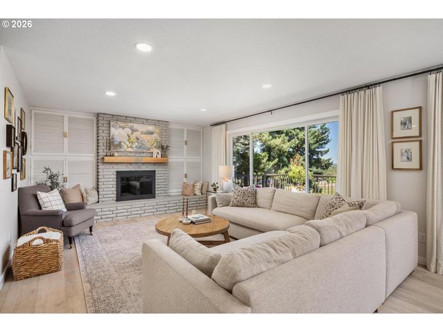 21290 Sw EASTVIEW Rd, Sherwood, OR 97140