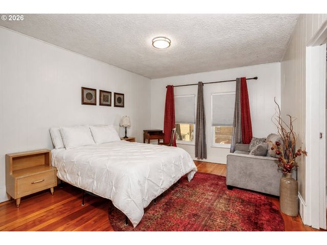 103 N MONROE St, Portland, OR 97227