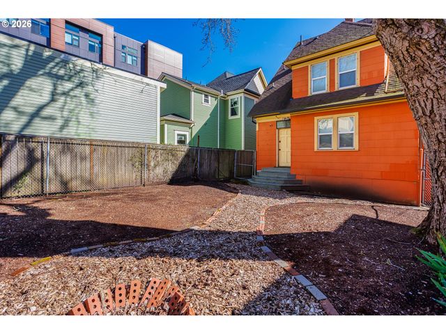 103 N MONROE St, Portland, OR 97227