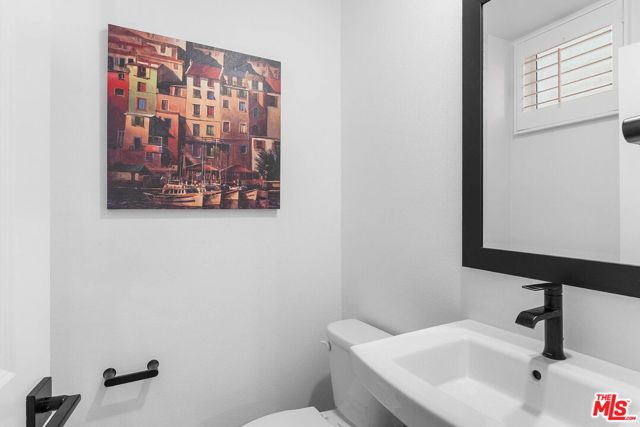 749 Daniel Freeman Circle, Inglewood, CA 90301