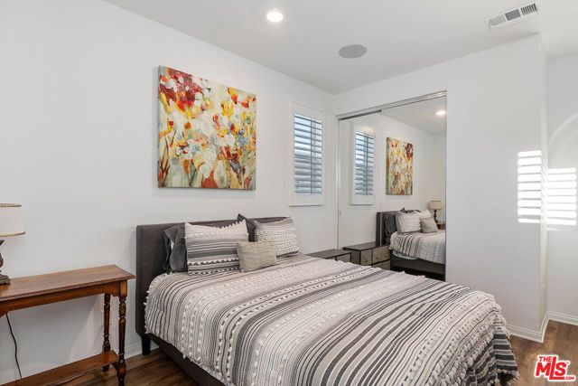 749 Daniel Freeman Circle, Inglewood, CA 90301