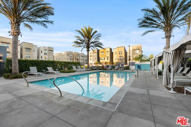 749 Daniel Freeman Circle, Inglewood, CA 90301