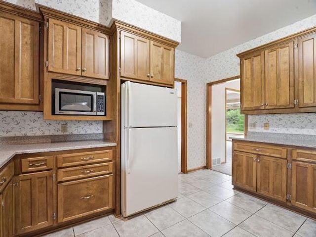 N6383 Hickory Cross, Plymouth, WI 53073
