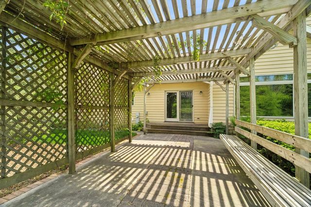 N6383 Hickory Cross, Plymouth, WI 53073