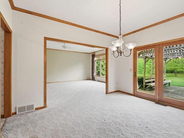 N6383 Hickory Cross, Plymouth, WI 53073