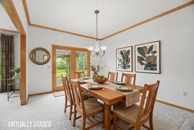 N6383 Hickory Cross, Plymouth, WI 53073