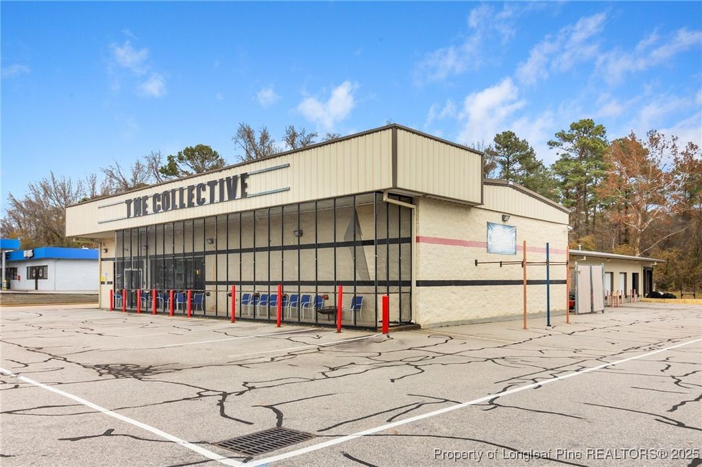 1530 N Bragg Boulevard, Spring Lake, NC 28390 — exterior