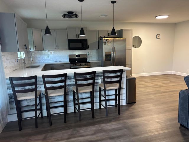211 Country Lane C, Boynton Beach, FL 33435