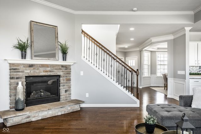 4450 Voyageur Way, Carmel, IN 46074