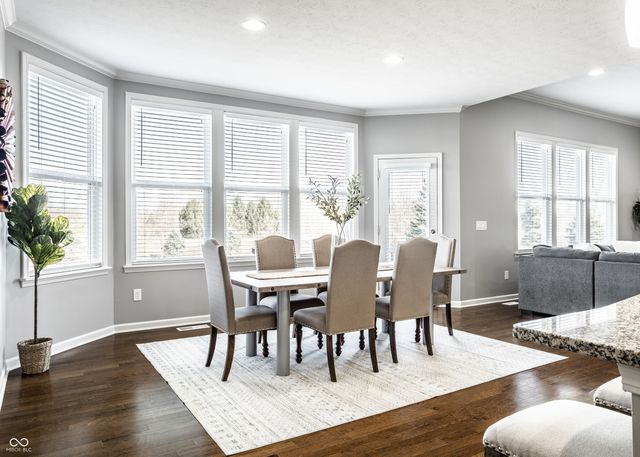 4450 Voyageur Way, Carmel, IN 46074