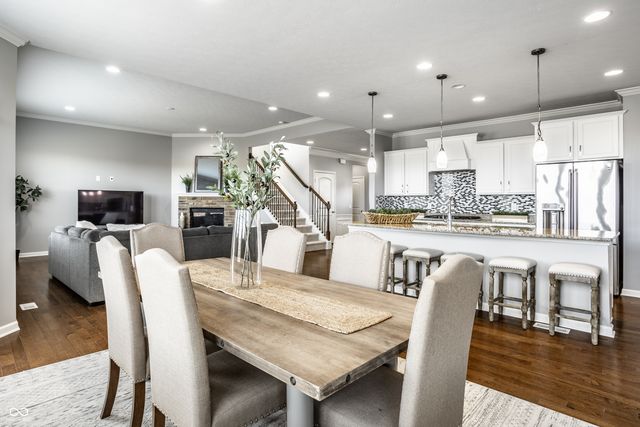 4450 Voyageur Way, Carmel, IN 46074