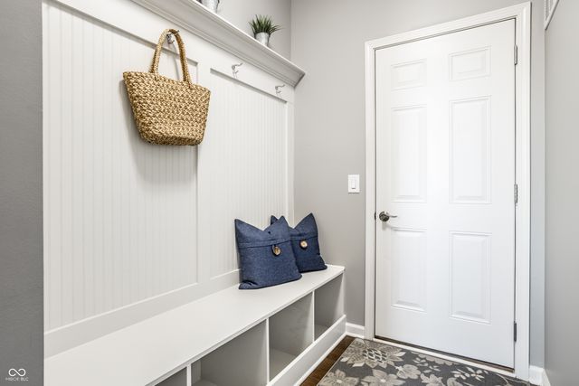 4450 Voyageur Way, Carmel, IN 46074