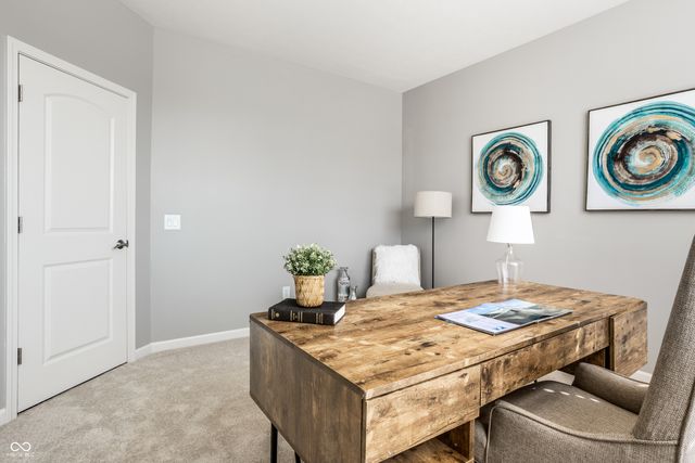 4450 Voyageur Way, Carmel, IN 46074