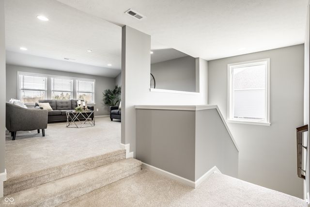 4450 Voyageur Way, Carmel, IN 46074