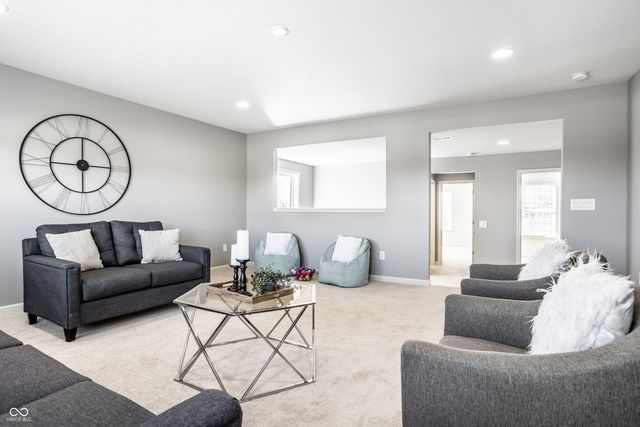 4450 Voyageur Way, Carmel, IN 46074