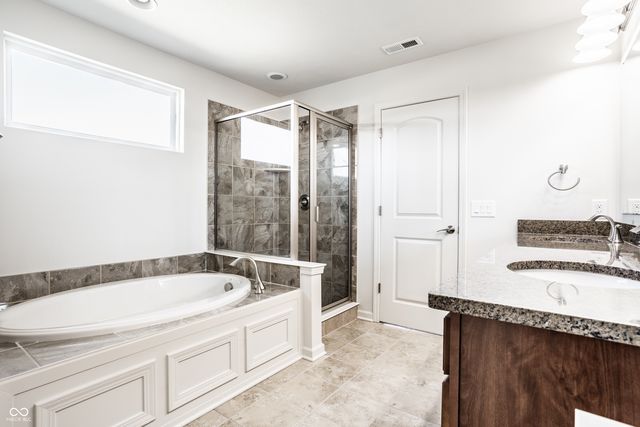 4450 Voyageur Way, Carmel, IN 46074