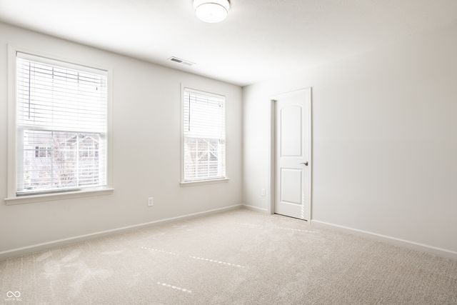 4450 Voyageur Way, Carmel, IN 46074