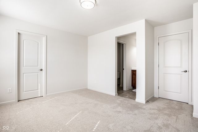 4450 Voyageur Way, Carmel, IN 46074