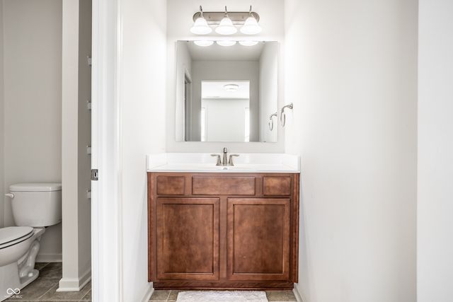 4450 Voyageur Way, Carmel, IN 46074