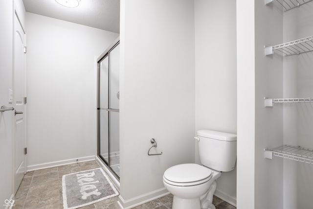 4450 Voyageur Way, Carmel, IN 46074