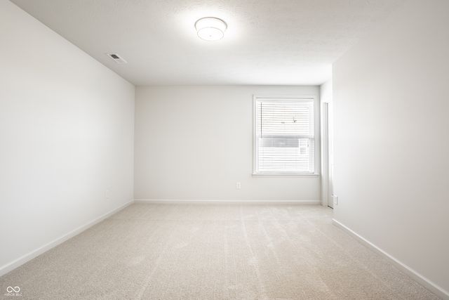 4450 Voyageur Way, Carmel, IN 46074