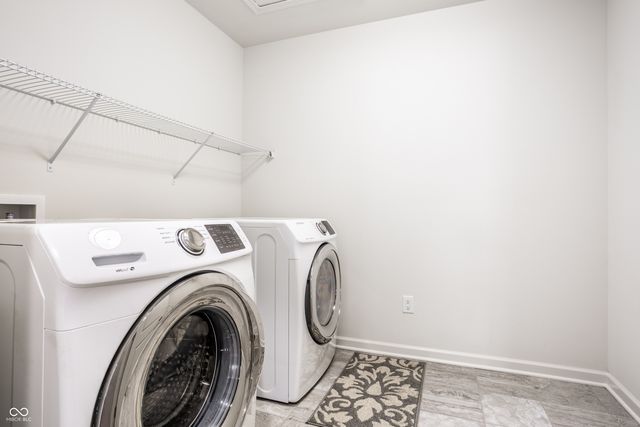 4450 Voyageur Way, Carmel, IN 46074