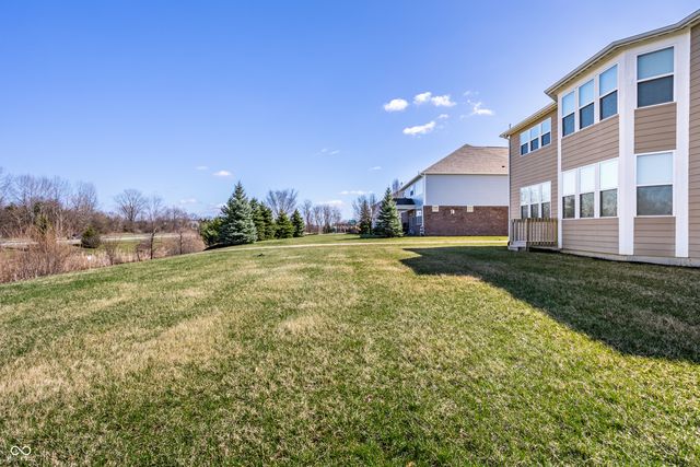 4450 Voyageur Way, Carmel, IN 46074