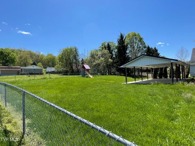 409 Gap Creek Road, Elizabethton, TN 37643
