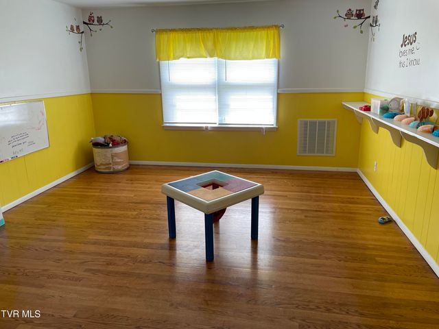 409 Gap Creek Road, Elizabethton, TN 37643