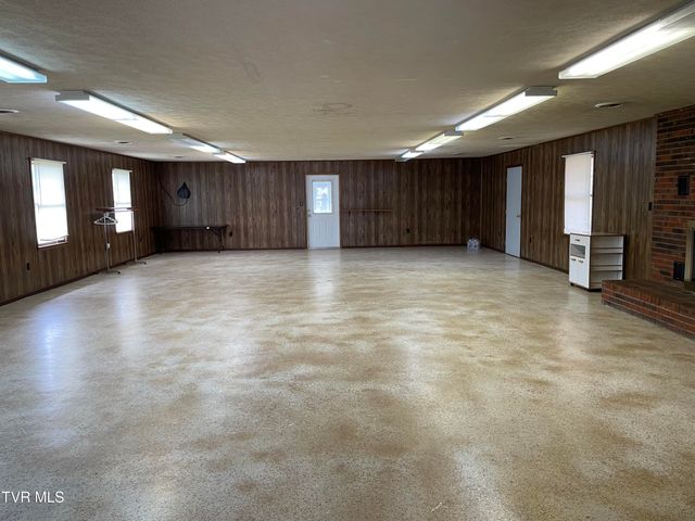 409 Gap Creek Road, Elizabethton, TN 37643