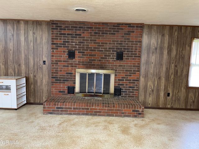 409 Gap Creek Road, Elizabethton, TN 37643