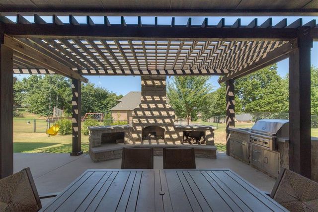 14403 Bella Terra Way, Edmond, OK 73034