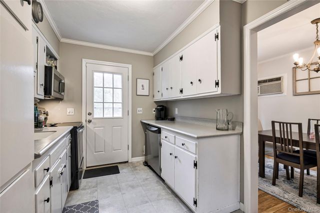 31 Circle Drive, East Northport, NY 11731