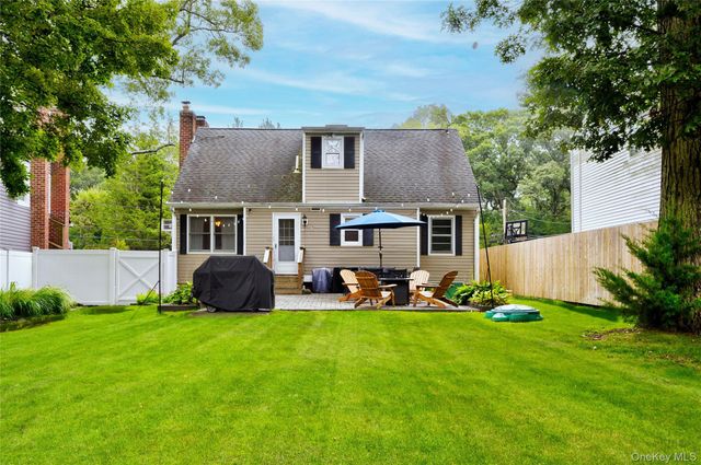 31 Circle Drive, East Northport, NY 11731