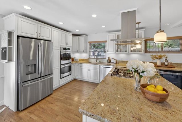 26 Sevilla Drive, Los Altos, CA 94022