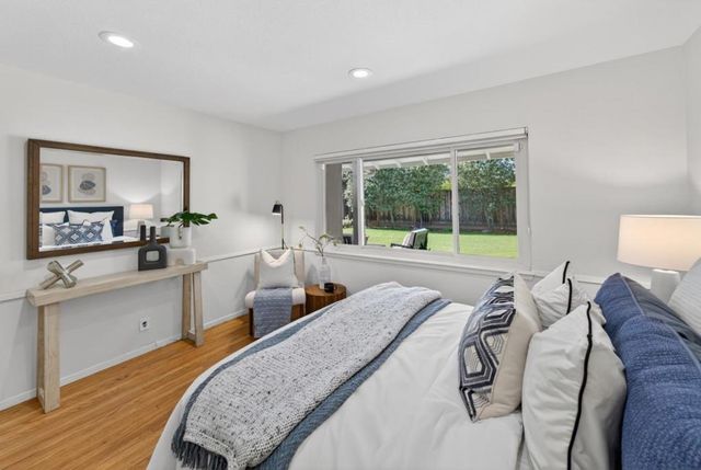 26 Sevilla Drive, Los Altos, CA 94022
