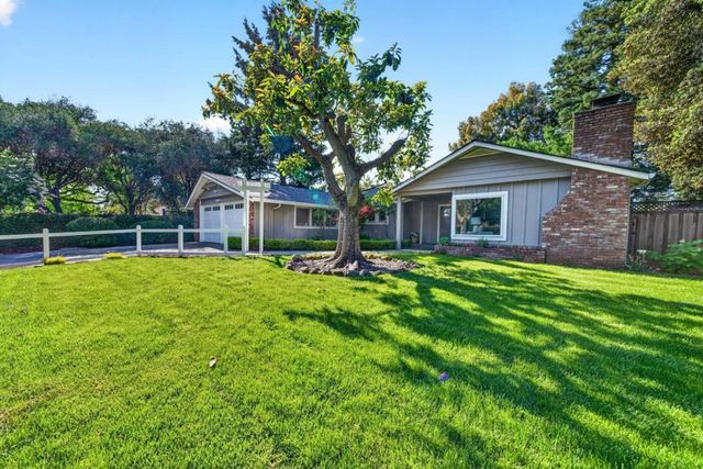 26 Sevilla Drive, Los Altos, CA 94022