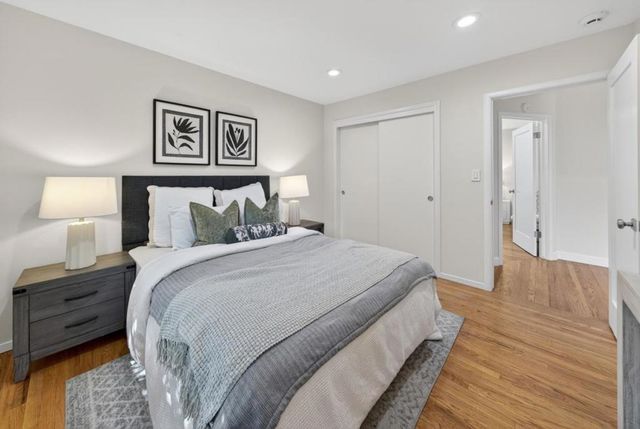 26 Sevilla Drive, Los Altos, CA 94022