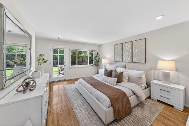 26 Sevilla Drive, Los Altos, CA 94022