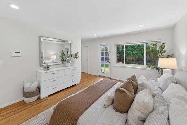 26 Sevilla Drive, Los Altos, CA 94022
