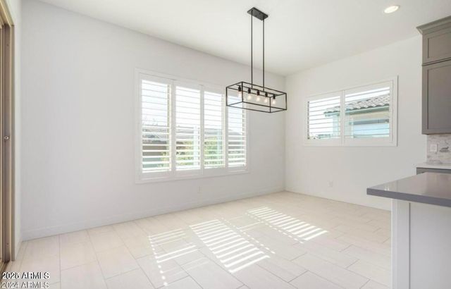 10345 E THATCHER Avenue, Mesa, AZ 85212