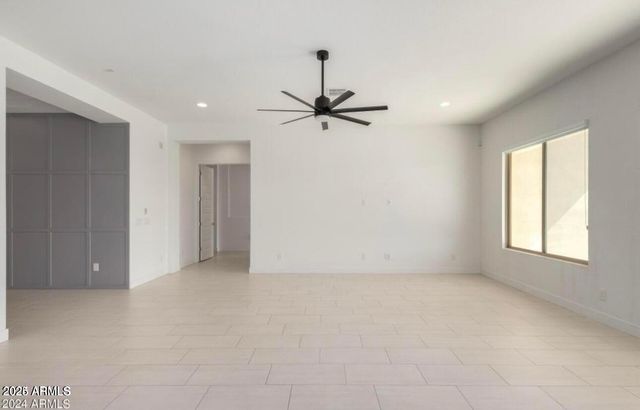 10345 E THATCHER Avenue, Mesa, AZ 85212