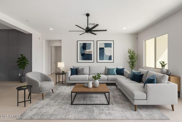 10345 E THATCHER Avenue, Mesa, AZ 85212