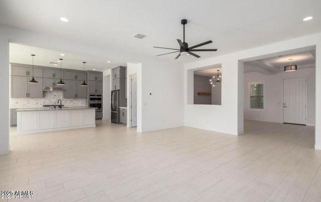 10345 E THATCHER Avenue, Mesa, AZ 85212