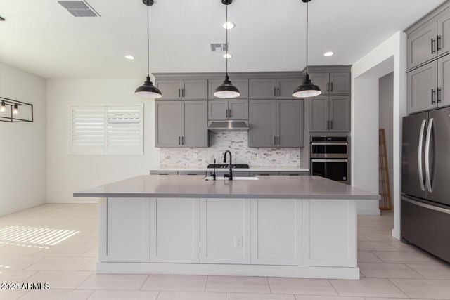 10345 E THATCHER Avenue, Mesa, AZ 85212