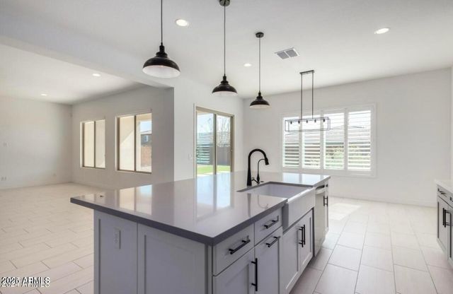 10345 E THATCHER Avenue, Mesa, AZ 85212