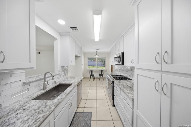 3318 Clearfield, San Antonio, TX 78230