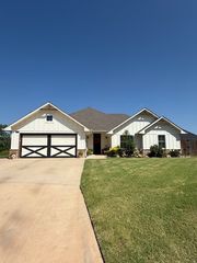 1104 Adeline Drive, Shawnee, OK 74804