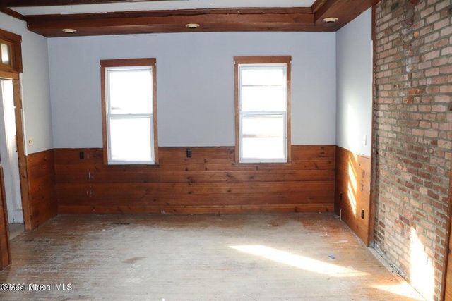 11 Jefferson Street, Schenectady, NY 12305