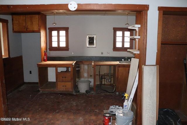 11 Jefferson Street, Schenectady, NY 12305